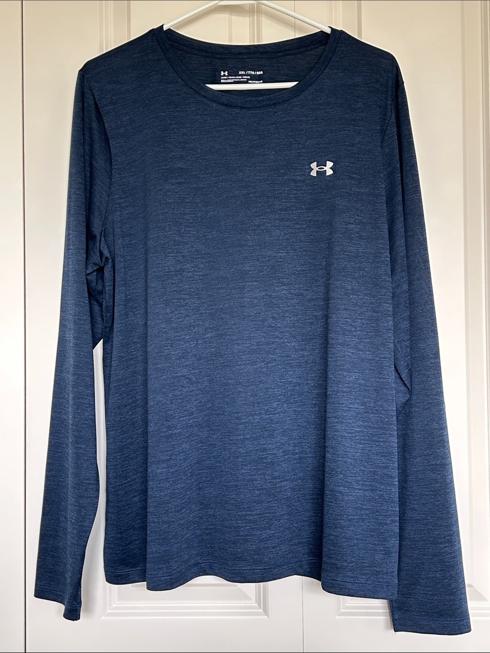 Women’s Under Armour Heatgear Lightweight Long Sleeve Performance Tee, Navy Blue